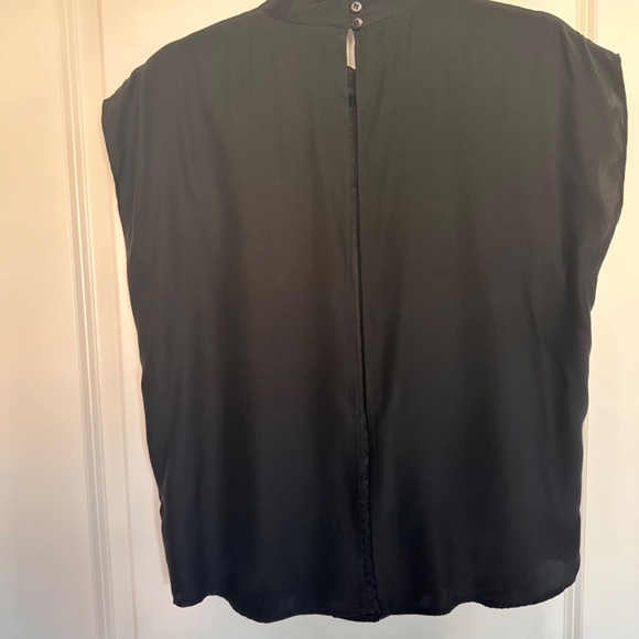 Raquelle Black Sleeveless Open Back Blouse - Picture 2 of 4
